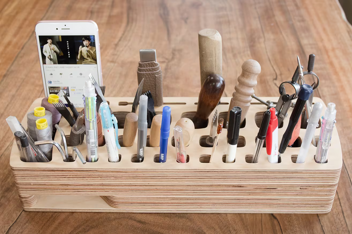 Dream Factory Tool Rack