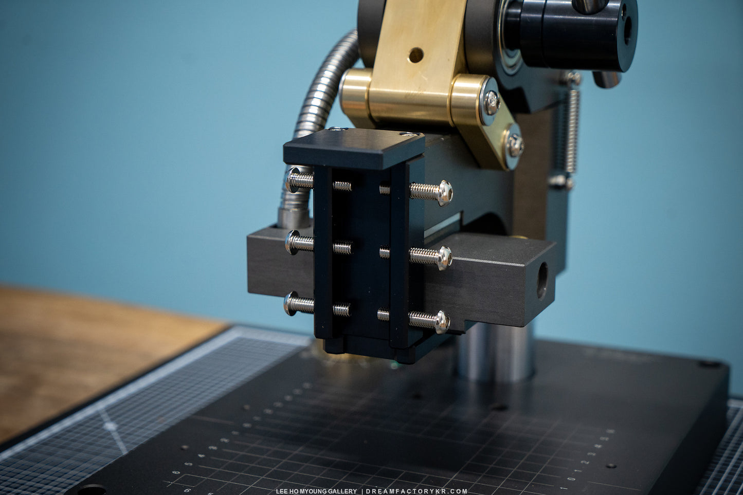 Pricking iron jig
