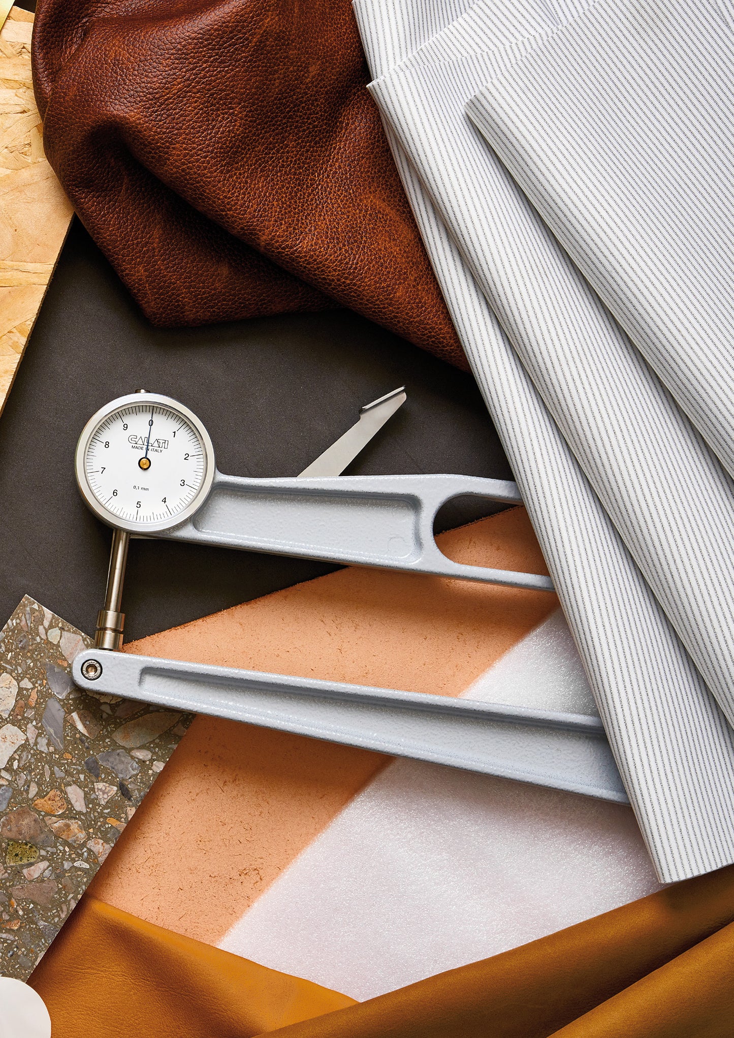 CALATI Analog Leather Thickness Gauge (Made in Italy)